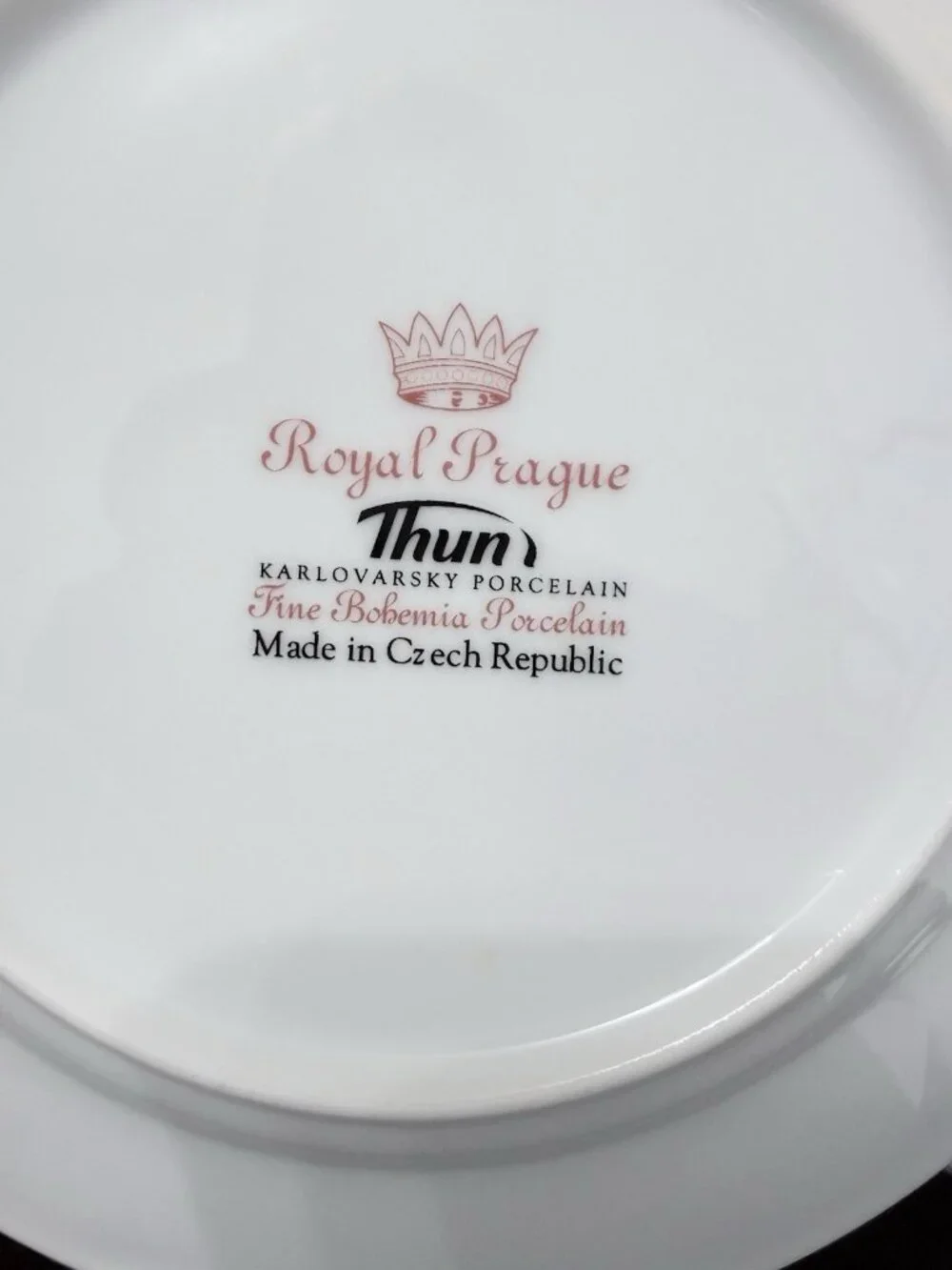 Thun Royal Prague Set of 2 Karlovarsky Porcelain 7.5